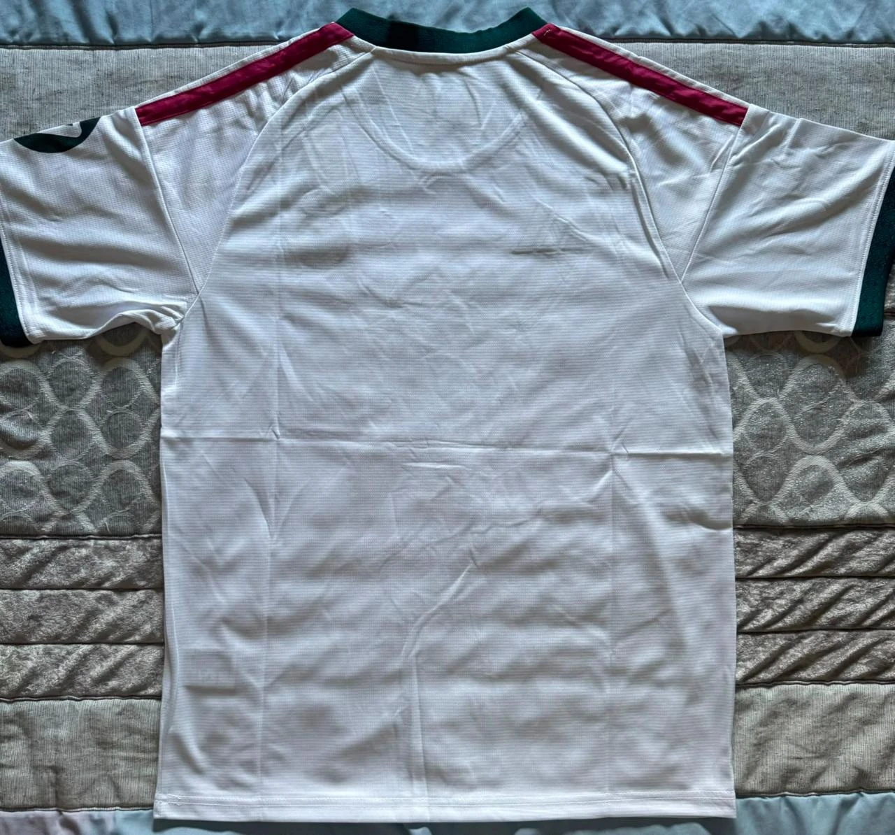 Real Madrid 26/27 Jersey | Home Kit | Size M – photo 9